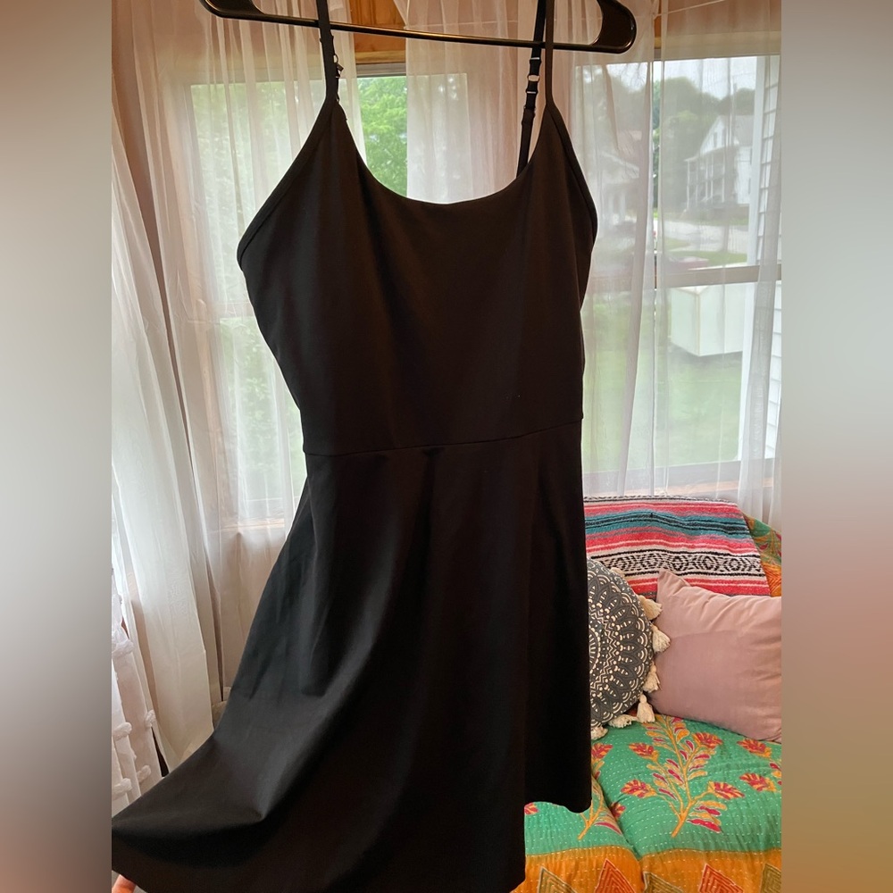 HALARA active dress with pocket shorts